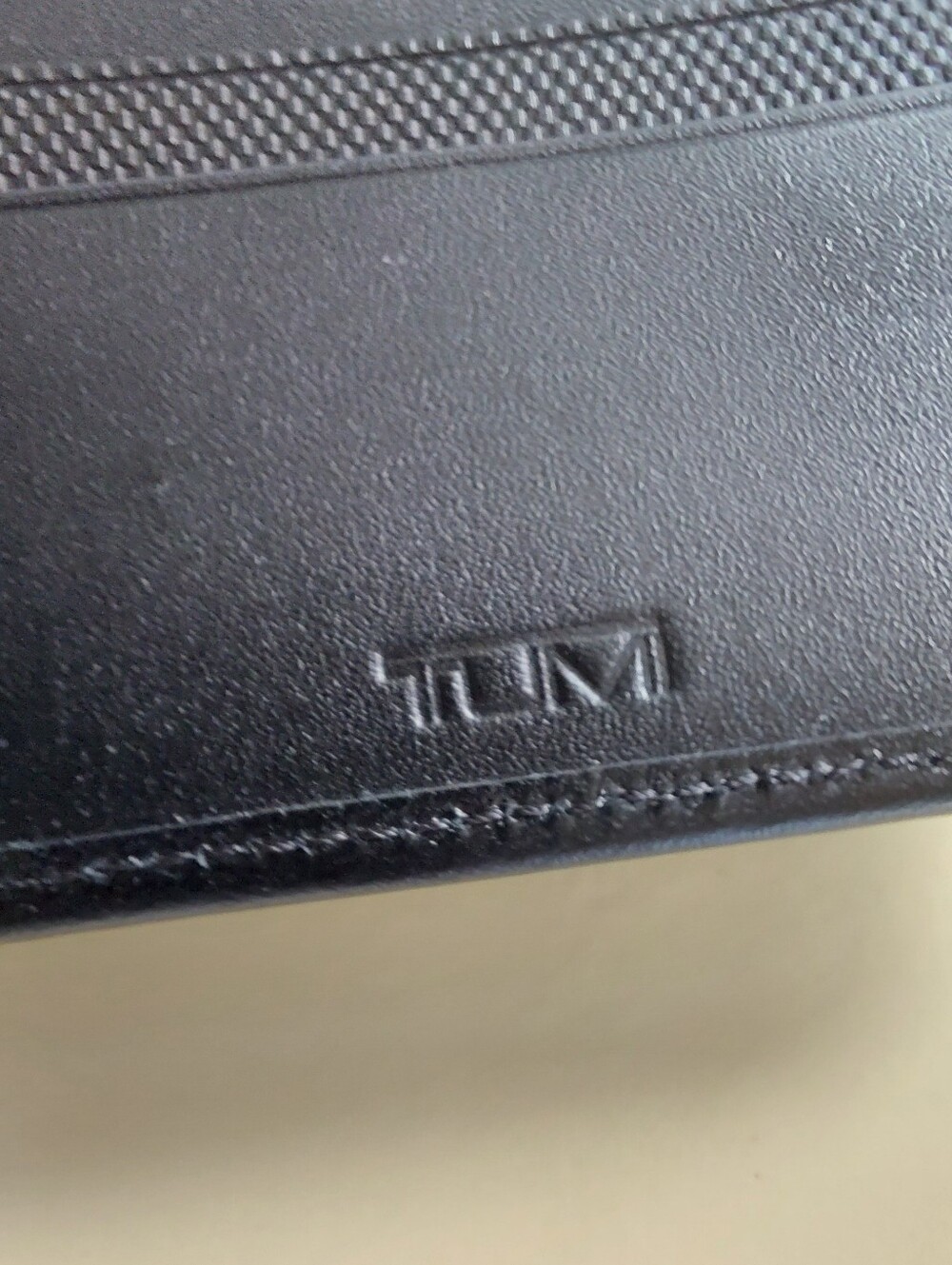 TUMI BLACK WALLET BIFOLD - Picture 12 of 13